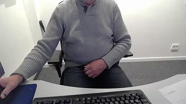Snapshot of Buggemann chatting on 4, 5, 2026 Buggemann online show from 4, 5, 2026