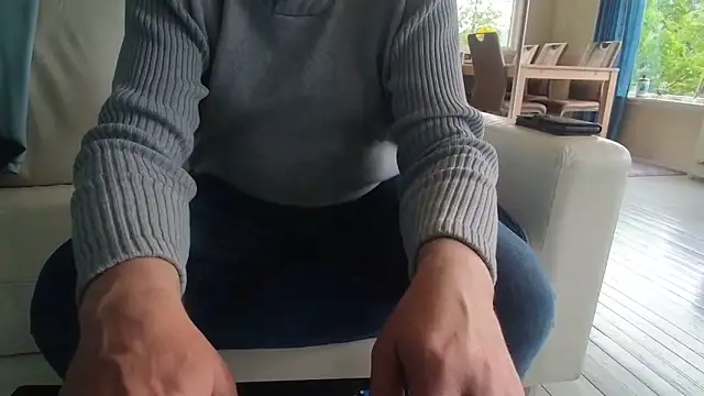 Snapshot of Buggemann chatting on 11, 6, 2026 Buggemann online show from 11, 6, 2026