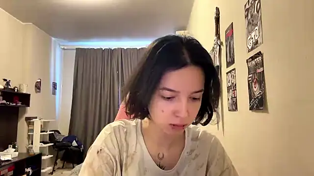 Snapshot of KateMiragee chatting on 15, 3, 2026 KateMiragee online show from 15, 3, 2026