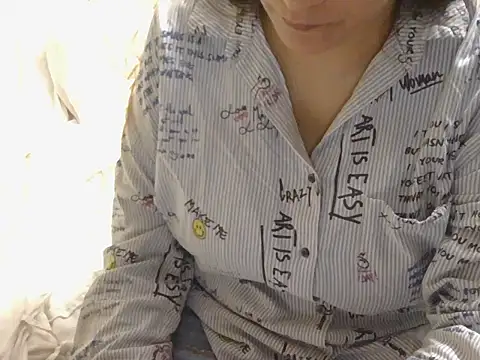 Snapshot of spicy_Zara chatting on 14, 7, 2026 spicy Zara online show from 14, 7, 2026