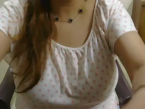 Snapshot of spicy_Zara chatting on 6, 6, 2026 spicy Zara online show from 6, 6, 2026