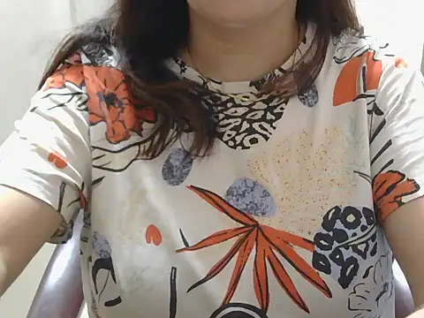 Snapshot of spicy_Zara chatting on 30, 6, 2026 spicy Zara online show from 30, 6, 2026