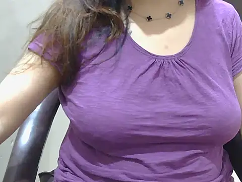 Snapshot of spicy_Zara chatting on 3, 6, 2026 spicy Zara online show from 3, 6, 2026