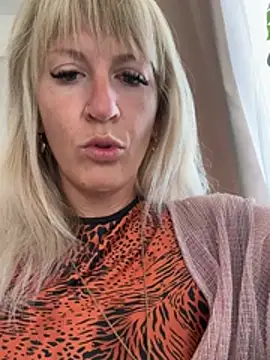 AtomBlondy online show from 22, 4, 2026