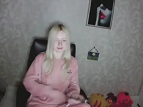 SilkMuseX online show from 18, 3, 2026