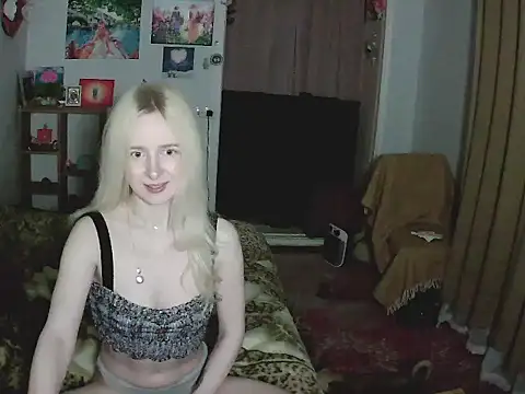SilkMuseX online show from 8, 5, 2026
