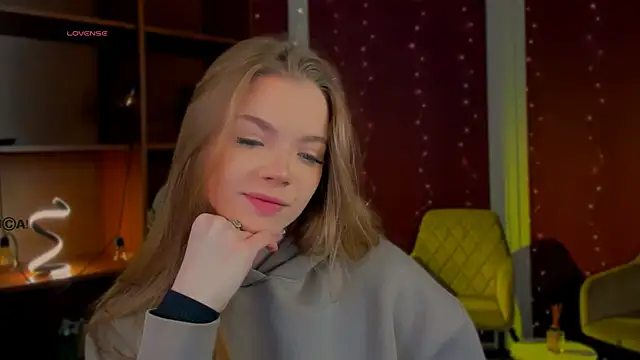 maddy moah online show from 25, 4, 2026