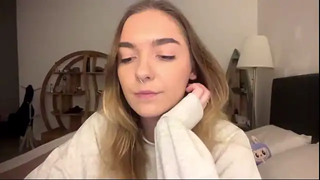 Snapshot of RoxyWet chatting on 16, 6, 2026 RoxyWet online show from 16, 6, 2026