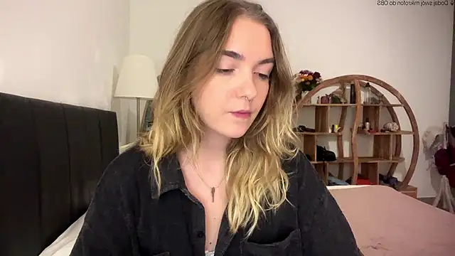 Snapshot of RoxyWet chatting on 6, 5, 2026 RoxyWet online show from 6, 5, 2026