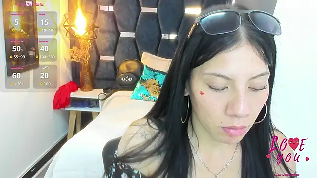 Abril Fox   online show from 25, 3, 2026