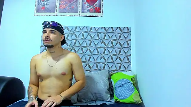 Leon Hotx online show from 24, 3, 2026