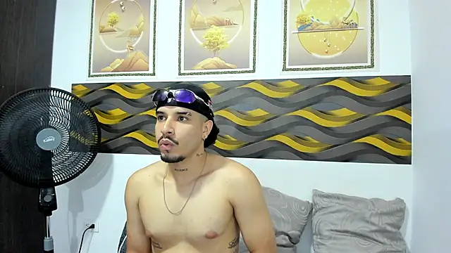 Leon Hotx online show from 28, 4, 2026