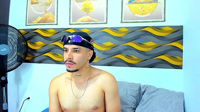 Leon Hotx online show from 23, 4, 2026