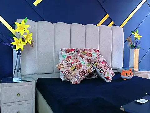 NikiEvanz online show from 8, 4, 2026