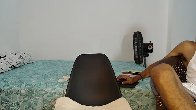 MichellDeLaTorre69 online show from 15, 6, 2026