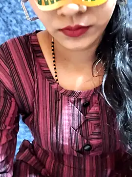 Hot lady234 online show from 2, 4, 2026