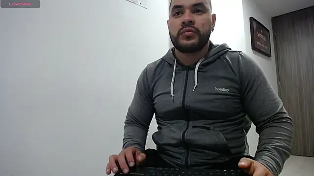 Axel Dominus online show from 4, 7, 2026