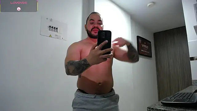 Axel Dominus online show from 13, 7, 2026
