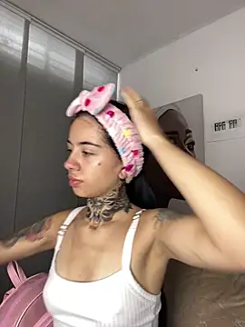 afrodita pinkk online show from 4, 5, 2026