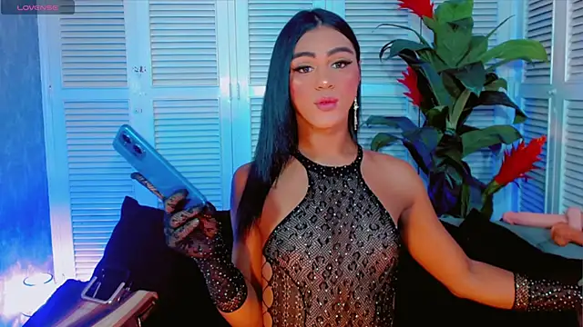 tiifannysexyhot online show from 13, 4, 2026