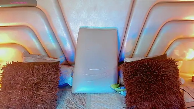 tiifannysexyhot online show from 22, 3, 2026