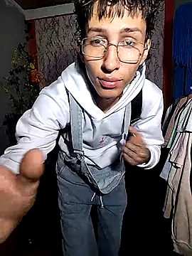 Daniel DLuxxx online show from 11, 3, 2026