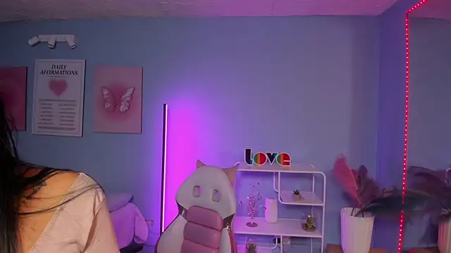 Rachel Wren online show from 10, 6, 2026