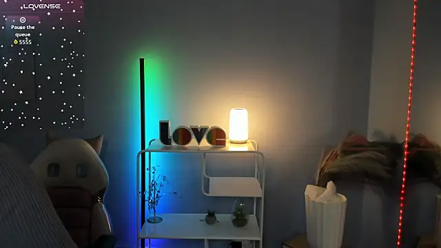 Rachel Wren online show from 6, 7, 2026
