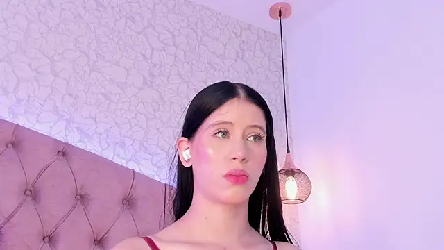 Snapshot of saraa_joness_ chatting on 15, 6, 2026 saraa joness online show from 15, 6, 2026