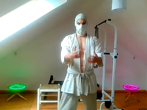 NinjaLaser online show from 6, 5, 2026