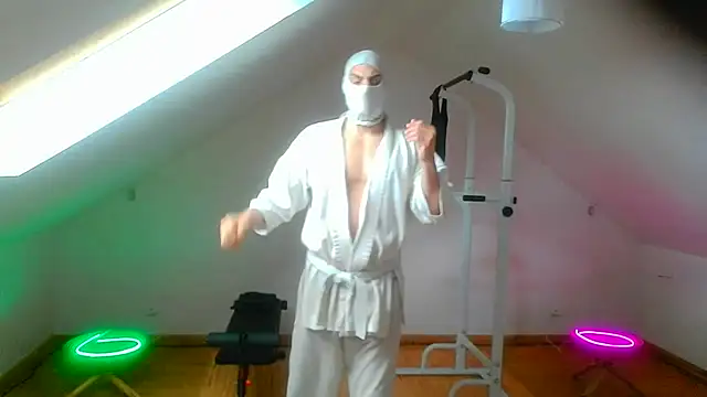 NinjaLaser online show from 2, 4, 2026