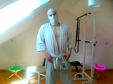 NinjaLaser online show from 7, 4, 2026