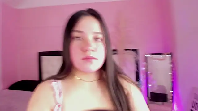 Julieth Caandy online show from 15, 6, 2026