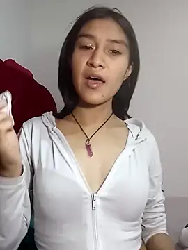 KarolaMendez online show from 3, 5, 2026