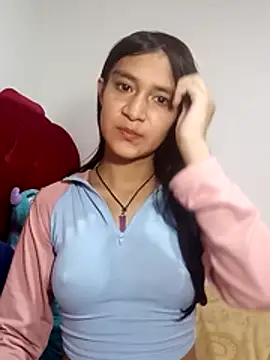 KarolaMendez online show from 22, 4, 2026
