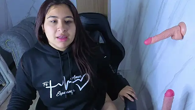 Lunafemme tf online show from 22, 4, 2026