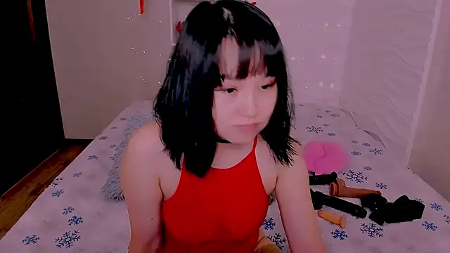 Akiko Yun online show from 2, 7, 2026