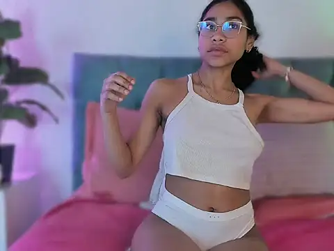 Snapshot of emaffox chatting on 21, 3, 2026 emaffox online show from 21, 3, 2026