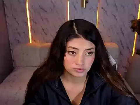 Lia queen tx online show from 21, 3, 2026