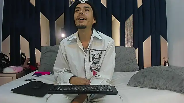 Snapshot of KikyoAndDrey chatting on 3, 5, 2026 KikyoAndDrey online show from 3, 5, 2026