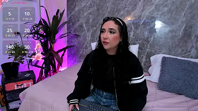 Megan Stein online show from 19, 6, 2026