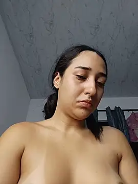 isabellaHill2 online show from 13, 5, 2026