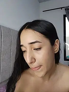 isabellaHill2 online show from 24, 6, 2026