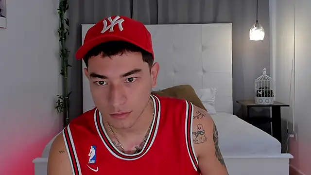 Snapshot of Thiago_2003_ chatting on 1, 6, 2026 Thiago 2003 online show from 1, 6, 2026