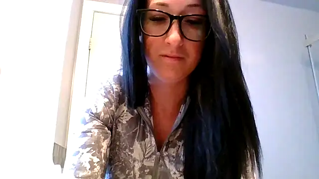 Snapshot of TheVictoriaWolf chatting on 27, 3, 2026 TheVictoriaWolf online show from 27, 3, 2026