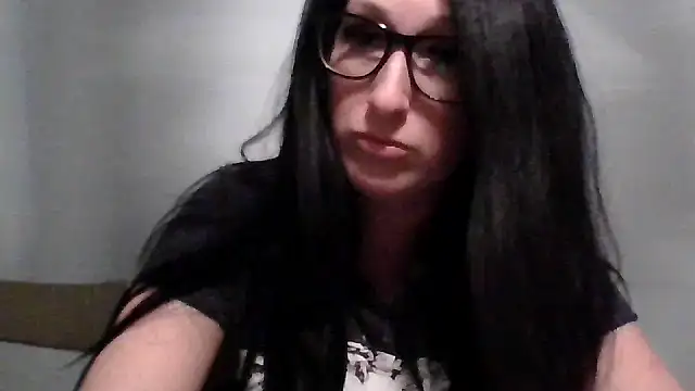 Snapshot of TheVictoriaWolf chatting on 25, 3, 2026 TheVictoriaWolf online show from 25, 3, 2026