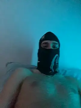 hardboii00 online show from 10, 4, 2026