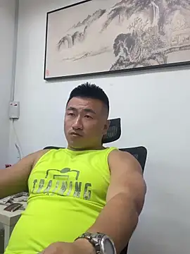 Snapshot of Cunzhangshibage02 chatting on 5, 5, 2026 Cunzhangshibage02 online show from 5, 5, 2026
