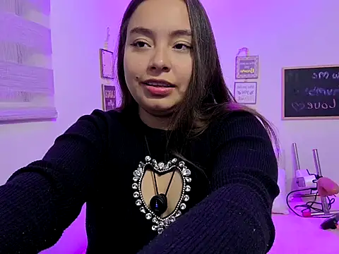 cherry valeria online show from 13, 5, 2026