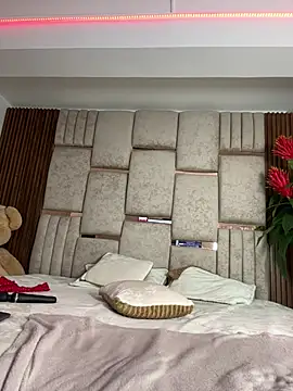 Zoe- -din online show from 2, 4, 2026